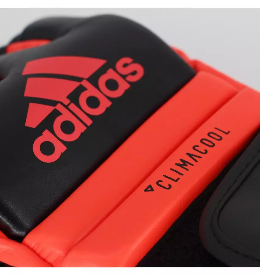 Перчатки Adidas Speed Fight для ММА (черно-красные, ADISCSG042)