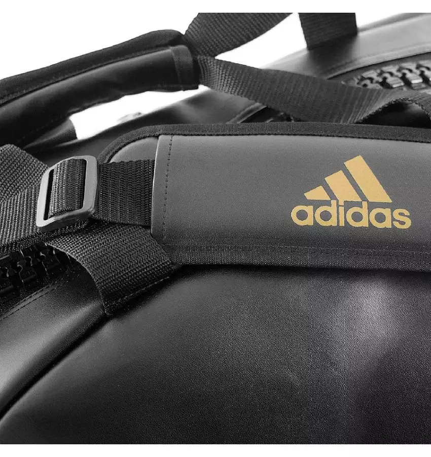 Сумка-рюкзак (2 в 1) Adidas. Цвет черный, золотой логотип. Материал PU. Логотип Karate