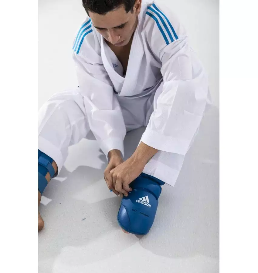 купить Защита голени и стопы Adidas WKF | Цвет синий Защита голени и стопы Adidas WKF | Цвет синий
